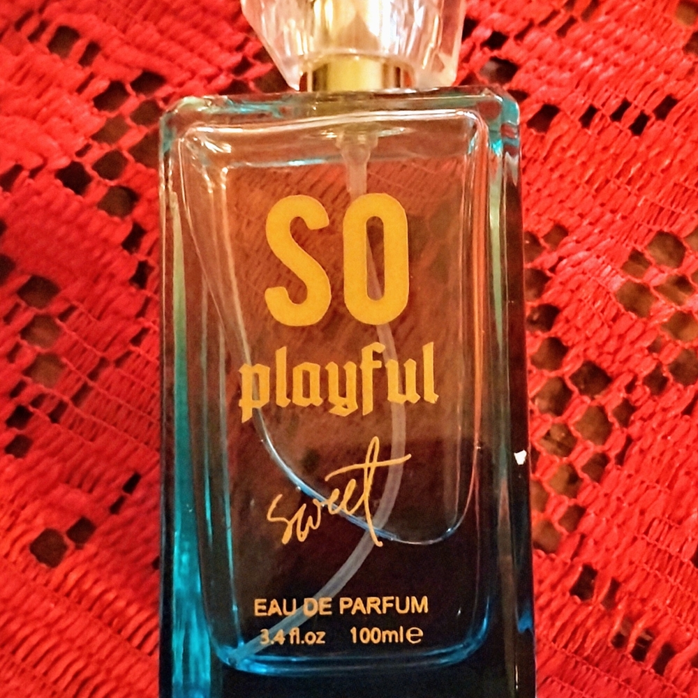 So Playful Sweet Eau de Parfum